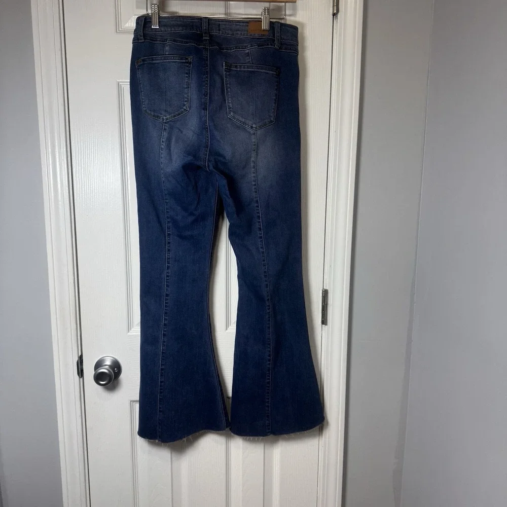 Judy Blue Jeans Size 9 29 Super Flare Stretch High Rise Medium Wash Blue